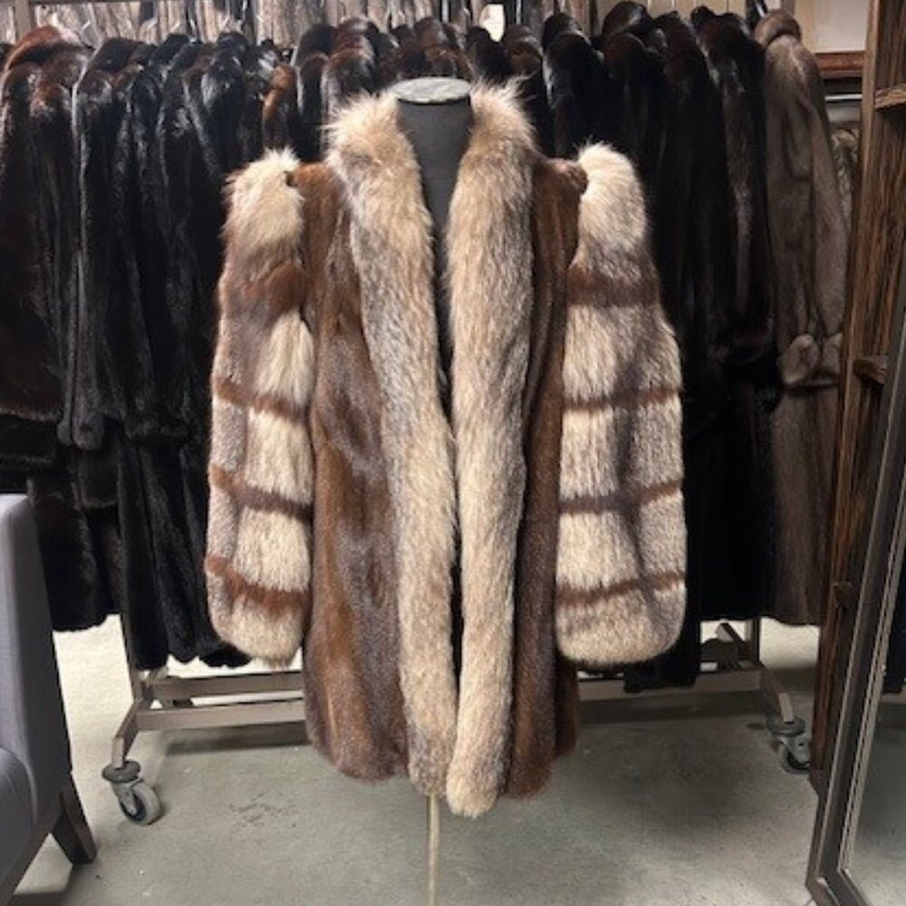 MINK - W/ CRYSTAL FOX TUXEDO & CUFFS - WAS 5995,NOW ONLY $1395 - SIZE S